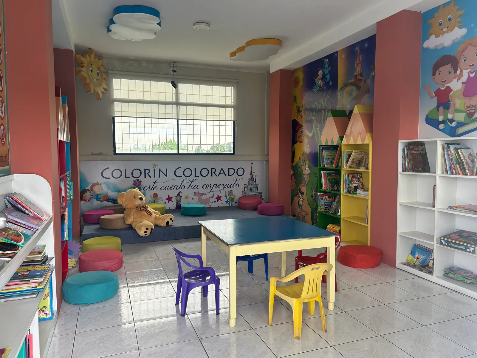 Instalaciones del campus de la Unidad Educativa Particular Abdón Calderón (4)