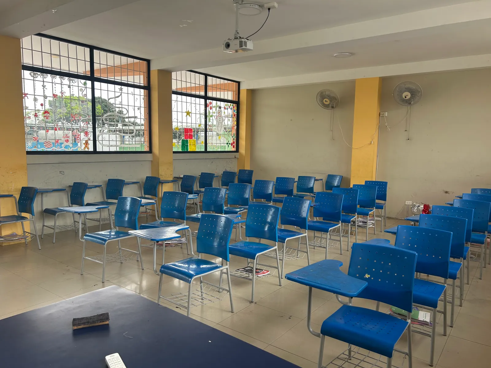 Instalaciones del campus de la Unidad Educativa Particular Abdón Calderón (9)